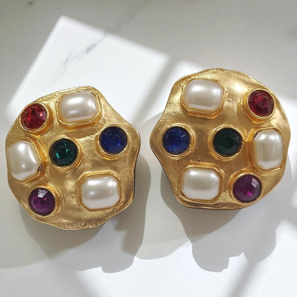 Vintage 1980's Huge Matte Gold Pearl Mogul Crystal Clip-on Earrings - Picture 1 of 4